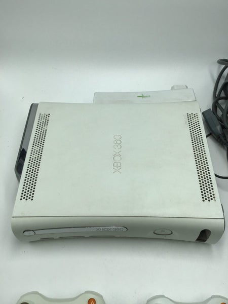 * -Xbox 360- White Xbox 360 Console w/ 3 Controllers & Cables! * Carousel 2