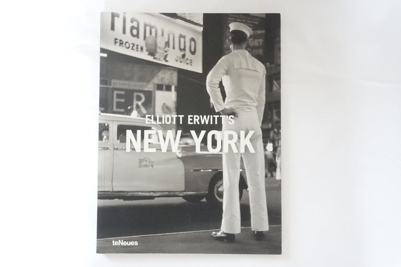 Elliott Erwitts New York by Elliott Erwitt - 2011 Paperback (SKU BK46) Carousel 1
