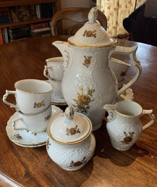 Vintage Lindner Küps Bavaria Porcelain 15-Piece Tea Set Carousel 1