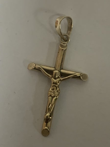 9ct Gold Crucifix Carousel 2
