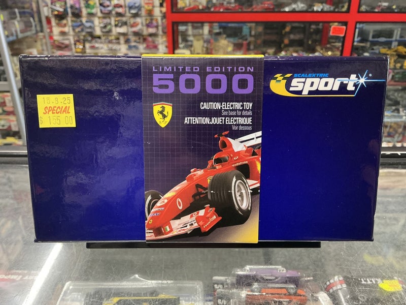1/32 SCALEXTRIC - FERRARI F2004 #C2676AT Carousel 2