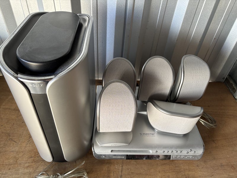 Old Sony Home Theatre (CL866) Carousel 1
