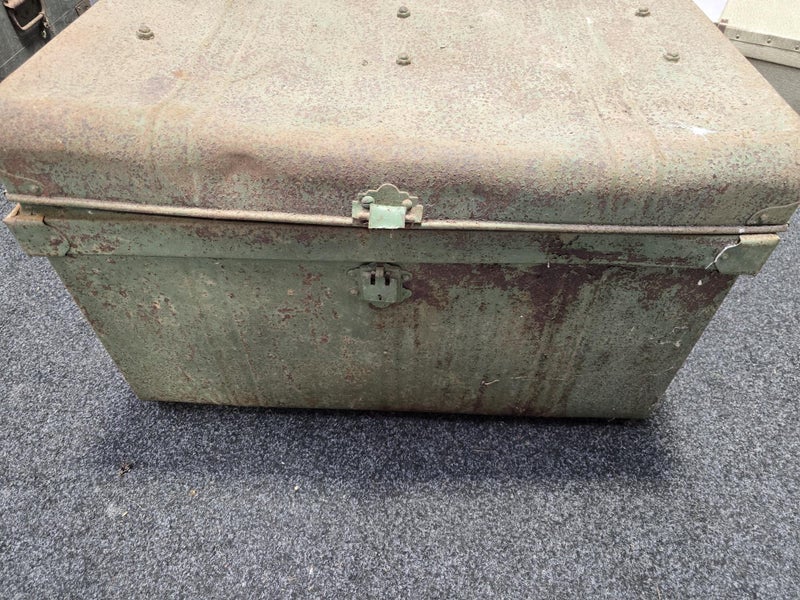 Vintage Steamer Trunk Carousel 1