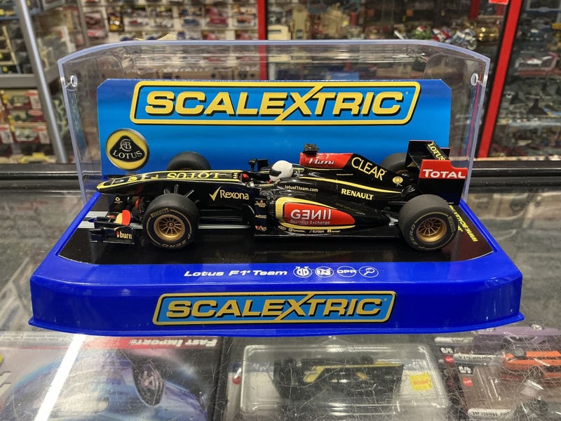 1/32 SCALEXTRIC - LOTUS F1 TEAM 2013 No.7 KIMI RAIKONEN #C3364 Carousel 2