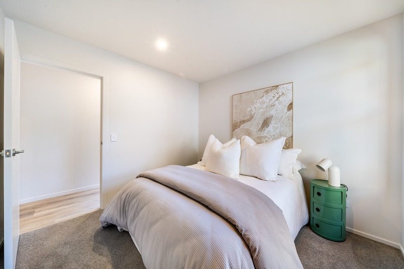 CENTRAL LOCATION - FINAL 2 BED UNDER $700K63614269627779113