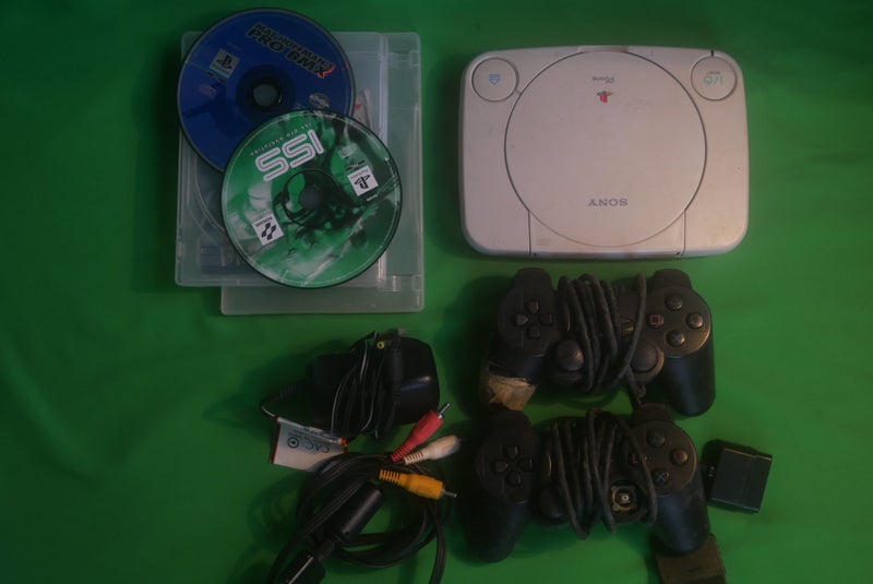 PS1 bundle Carousel 1