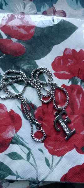 Costume jewellery necklace Carousel 1
