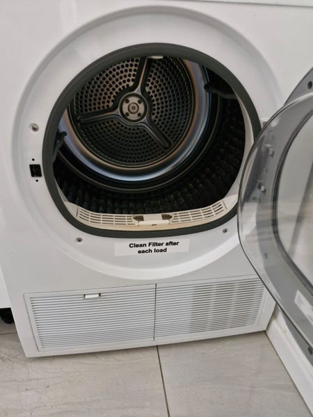 1 x Fisher & Paykel 8Kg Condenser Dryer DE8060P2, Top Condition.63616822190594113