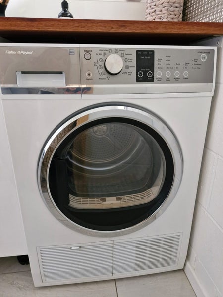 1 x Fisher & Paykel 8Kg Condenser Dryer DE8060P2, Top Condition.63616822190594114