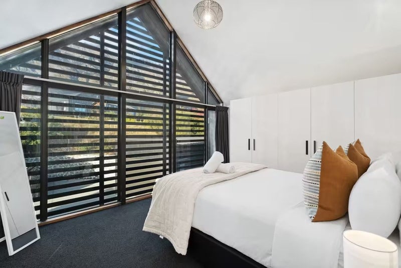 Jacks Point, 2 bedrooms63614270769922114