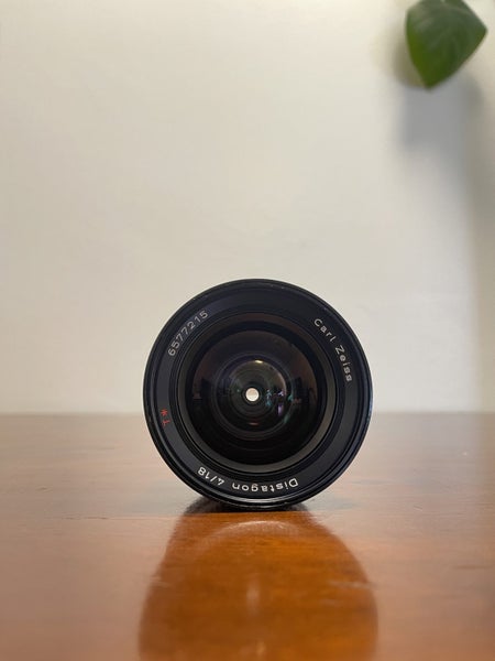 Contax Carl Zeiss Distagon T* 18mm f/463699170412674110