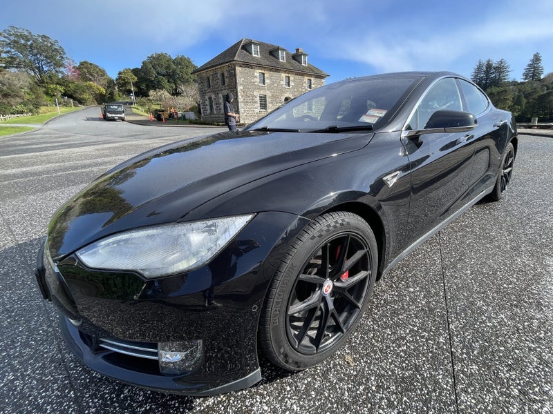 2016 Tesla Model S P90d63613219886209111