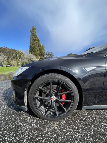 2016 Tesla Model S P90d63613219886209112