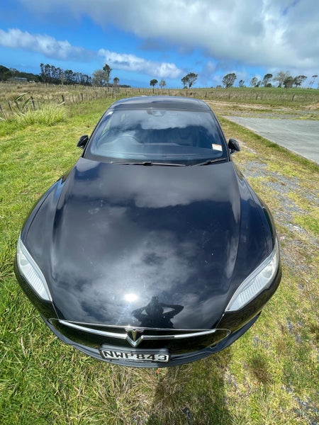 2016 Tesla Model S P90d63613219886209113