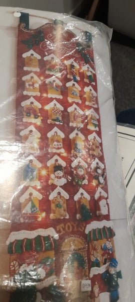 Toy store advent calendar felt kit Carousel 1
