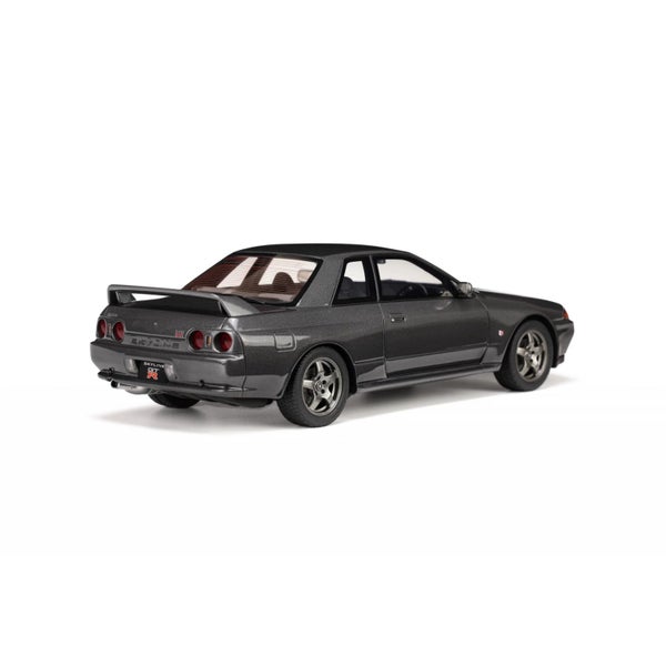 1/18 Nissan Skyline R32 GT-R Carousel 4