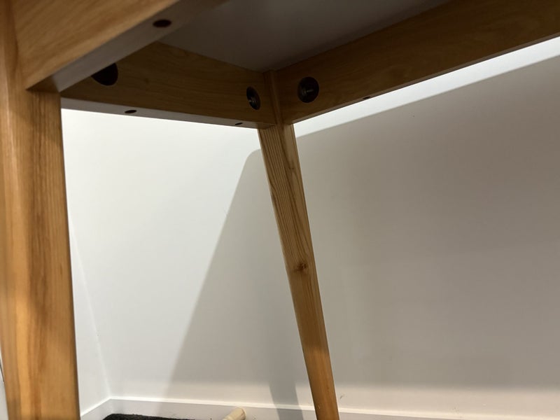 Modern White Desk Carousel 2