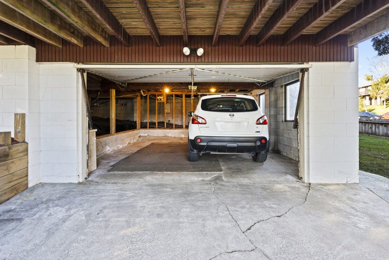 Image 2 of 19