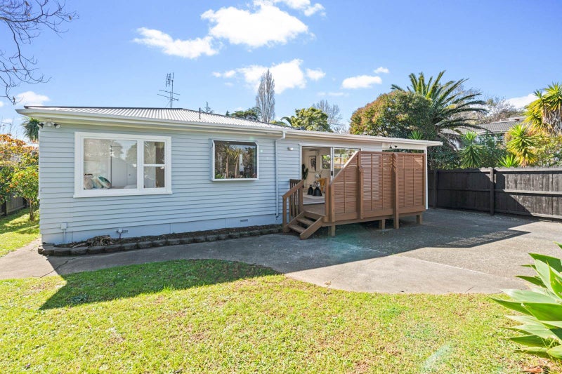 Image 1 of 28