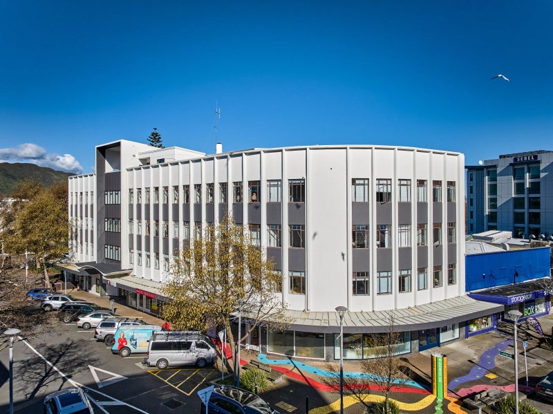 Image 1 of 18