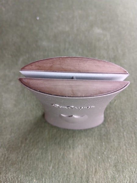 Dom Perigan card holders Carousel 2