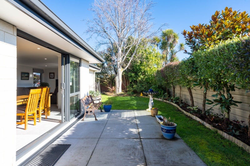 Style and serenity on Stewart St63614274542595114