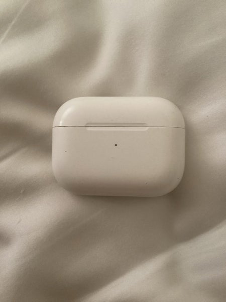 Apple AirPods Pro 1st Generation Carousel 4