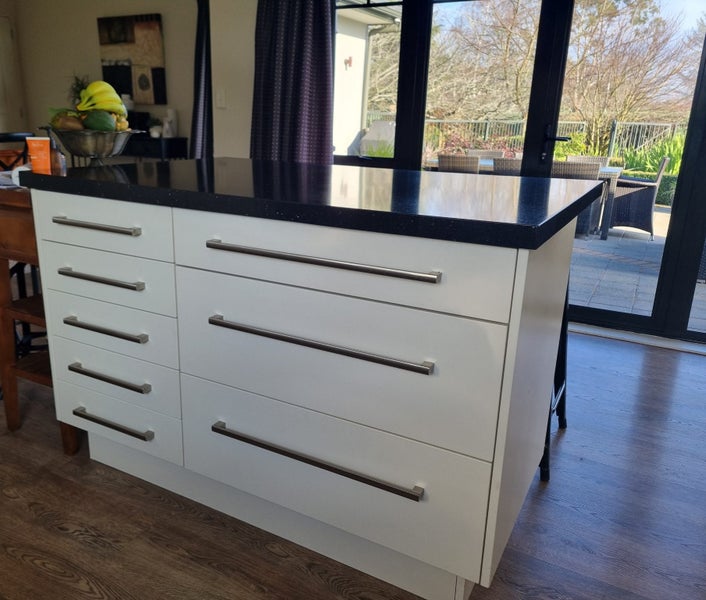 Island bench top Carousel 1
