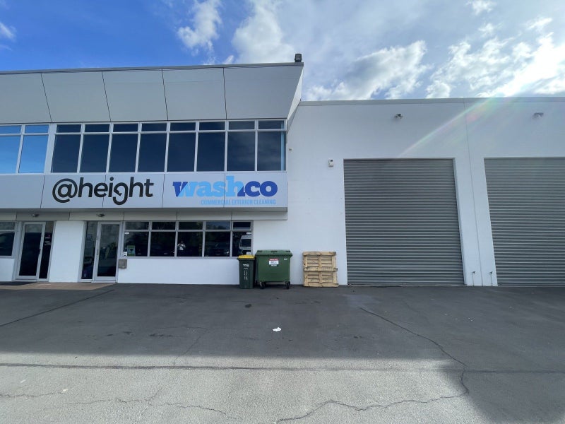 Image 1 of 8