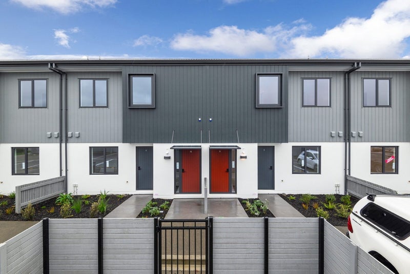 Spacious single level, 2 bed + study room! - U663614437603457111