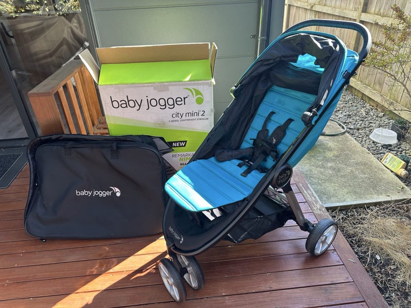 Baby Jogger city mini 2 with travel bag Carousel 1