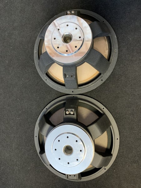 2 x GROOVE TECH GT184 18" SPEAKERS ( 1 x 4ohm & 1 x 8ohm ) Carousel 4