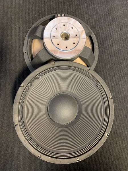 2 x GROOVE TECH GT184 18" SPEAKERS ( 1 x 4ohm & 1 x 8ohm ) Carousel 2