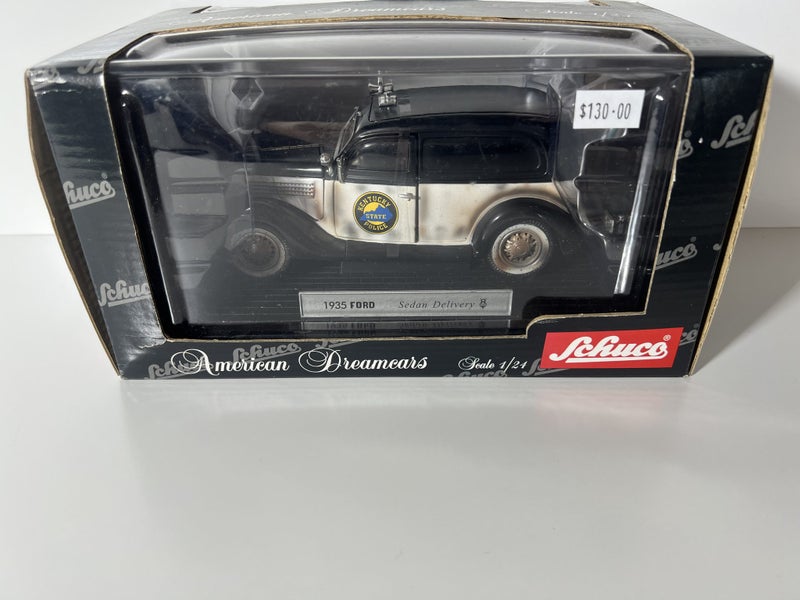 Schuco 1935 Ford Kentucky Police 1:24 Scale Carousel 1