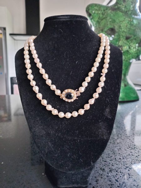 Estate Sale - Stamped - Pearl Necklace Carousel 8