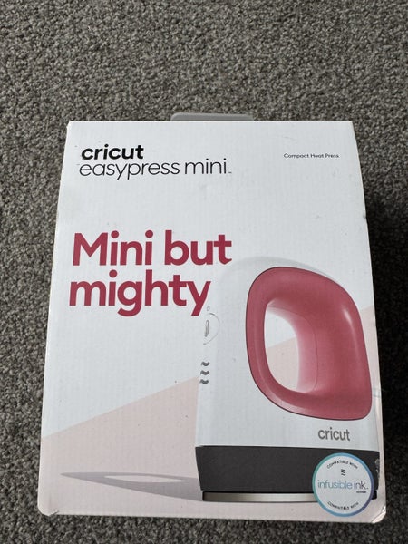 New Cricut Mini Carousel 1