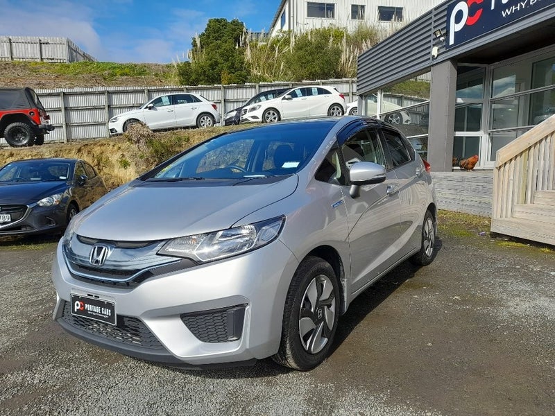 2014 Honda Fit Hybrid F package63613519477251111