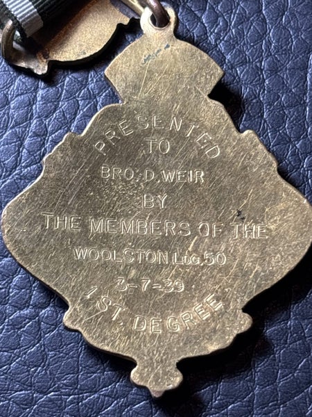 Grand Lodge of England 1st Degree medal 1939 Woolston Carousel 5