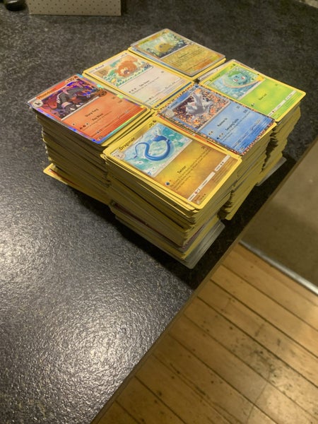 Pokémon bulk bundle Carousel 3