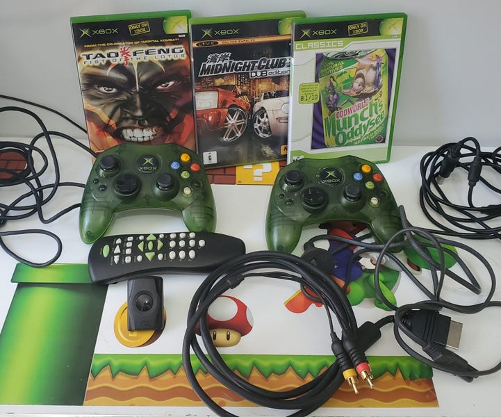 Xbox Green Halo special edition Carousel 2