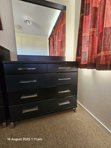 Bedroom Dresser Set Carousel 2