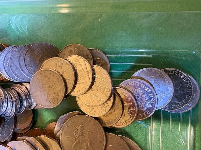 Coins from the UK Carousel 5