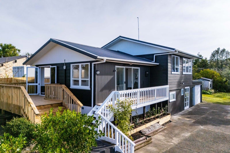 Image 1 of 25