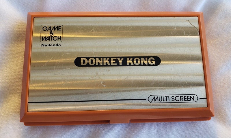 Donkey Kong [DK-52] Nintendo Game & Watch (1983) - Excellent Condition Carousel 1