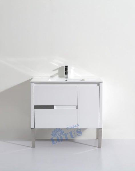 Vanity AVS900 -- White Plywood Vanity 900mm Carousel 2