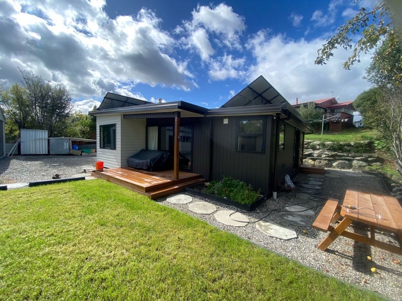 Luggate, 2 bedrooms63614441331202110