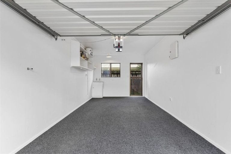 gallery carousel 14