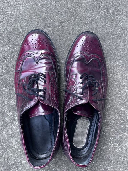 Classic Brogue dress shoes, size 4463616980863875114