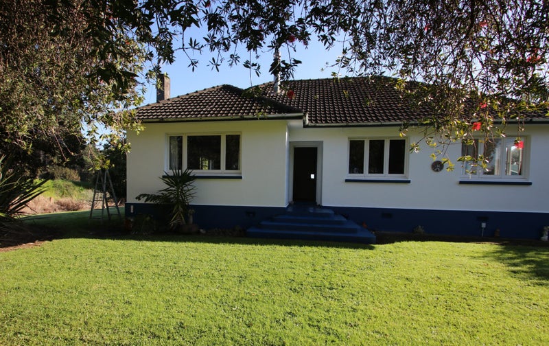 Image 2 of 29
