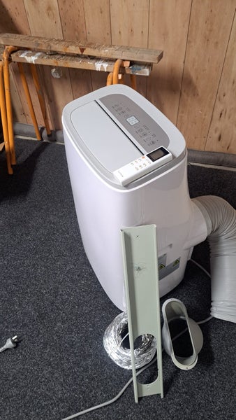 GoldAir Portable Air conditioner GPPAC400 4.2Kw cooling/2.8Kw heating Carousel 2